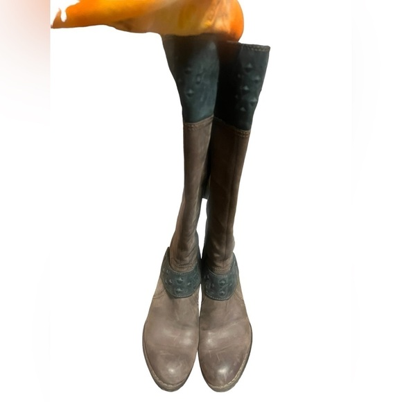 Born brown and black knee high distressed leather side zip boots - Picture 3 of 11